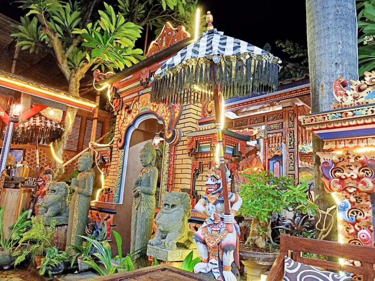 Binaria Museum Hotel Ловина Экстерьер фото